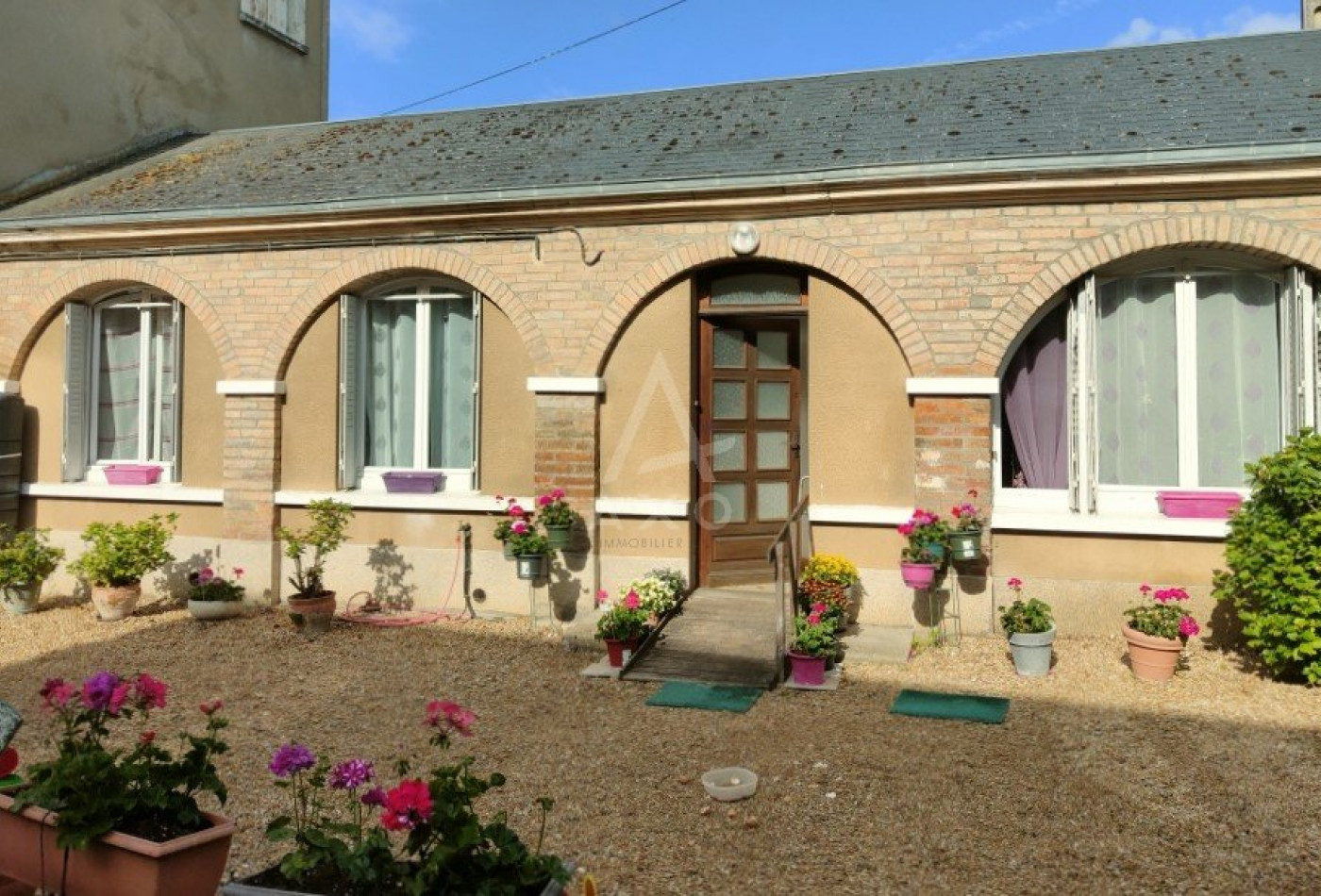 vente Immeuble de rapport La Fleche - Photo 2