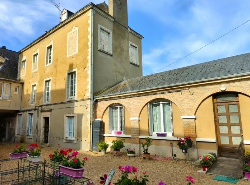 vente Immeuble de rapport La Fleche - Photo 1