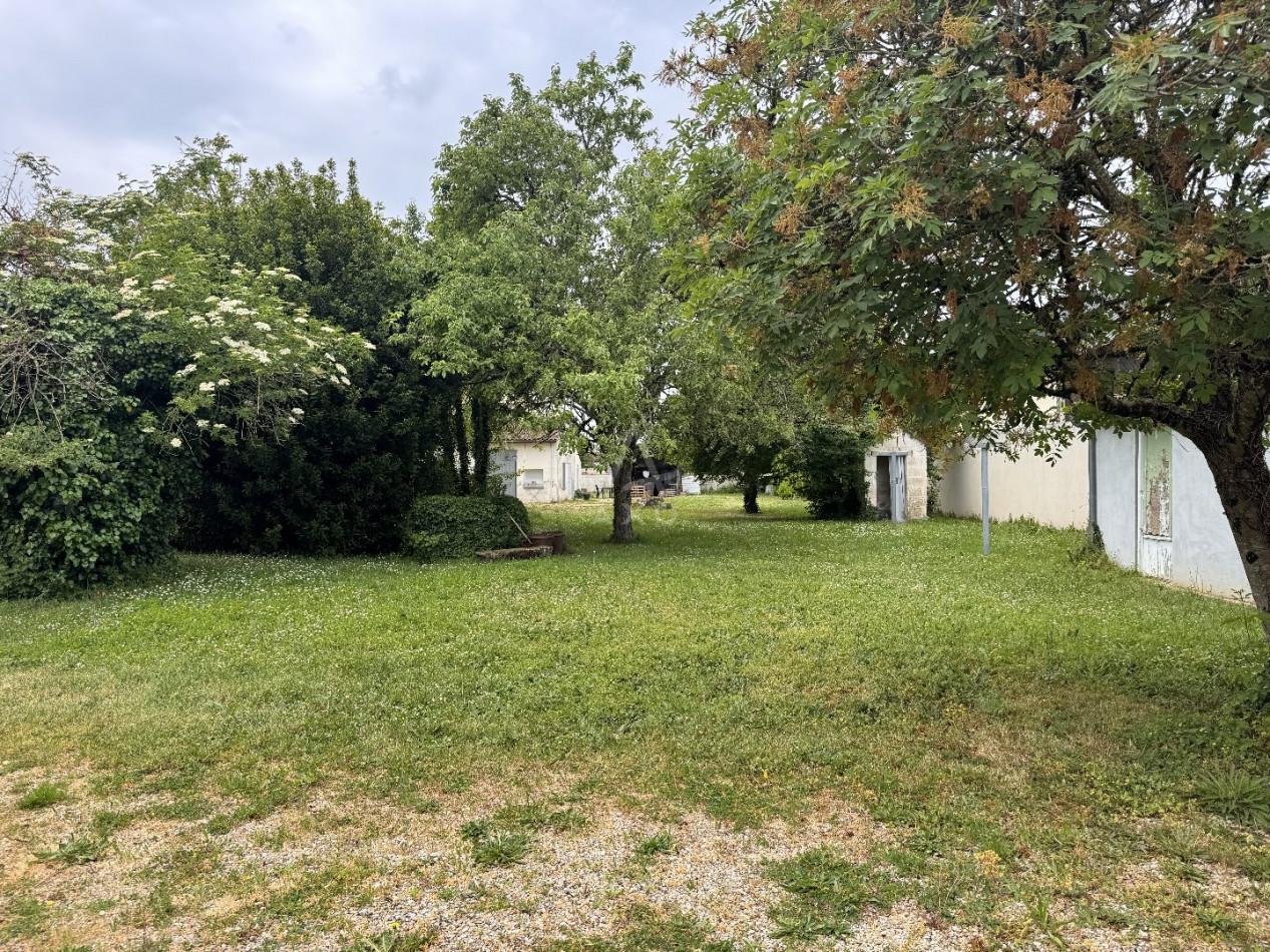 vente Immeuble de rapport Jonzac - Photo 3