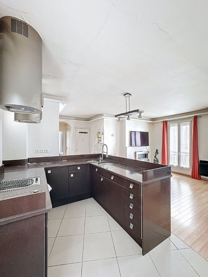 vente Appartement Paris 18eme Arrondissement - Photo 3
