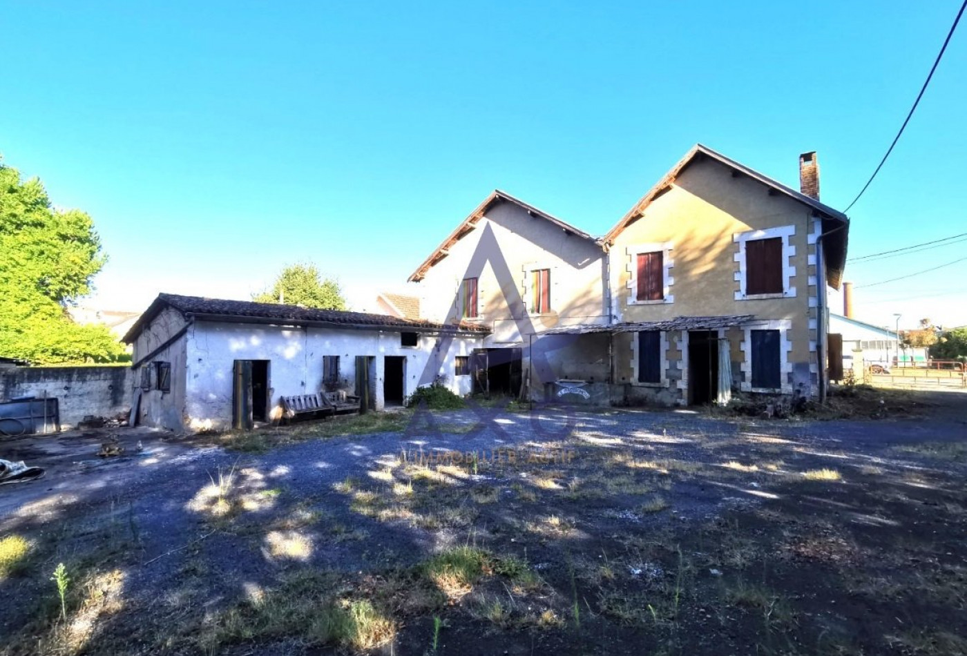vente Immeuble à rénover Mussidan - Photo 1