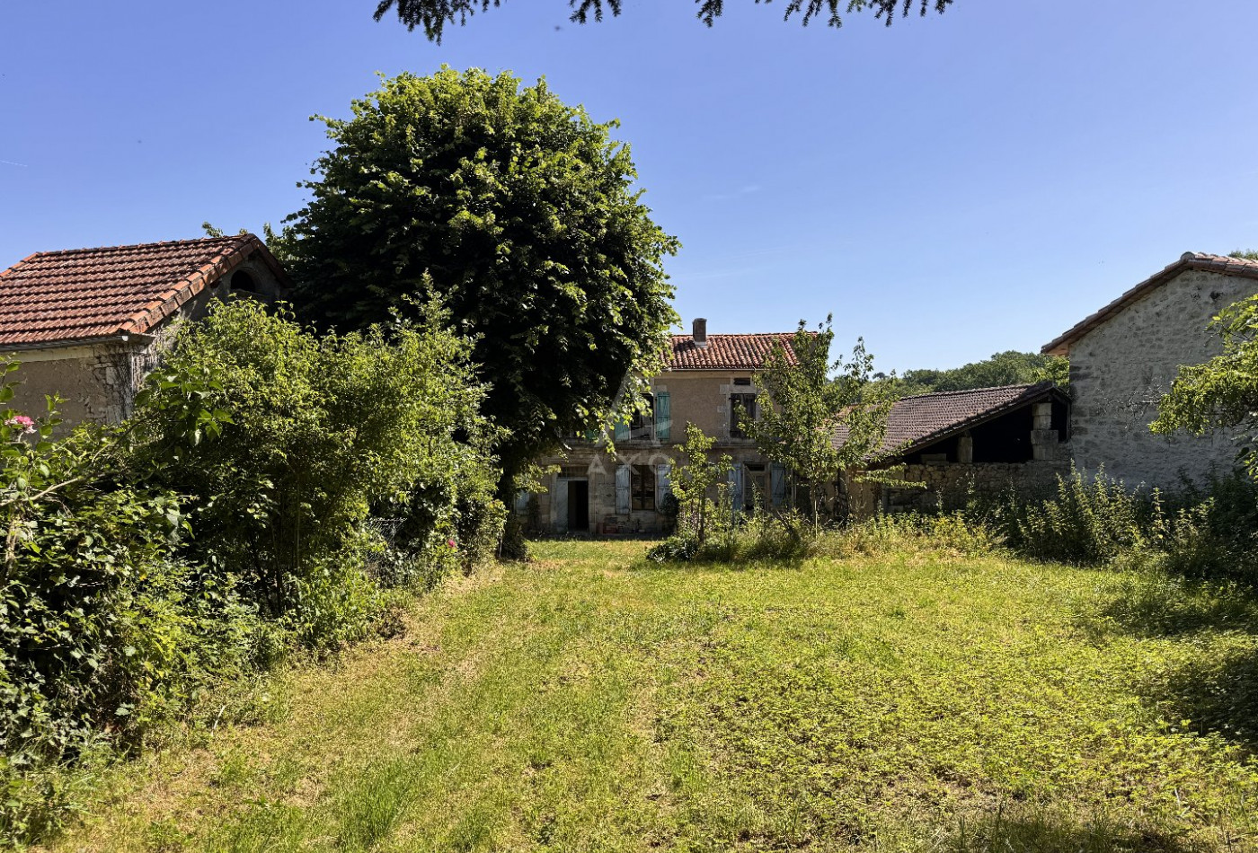 vente Maison à rénover Chadurie - Photo 3