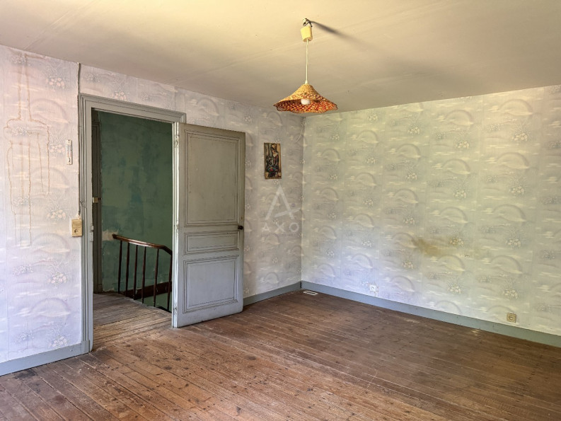 vente Maison à rénover Chadurie - Photo 8