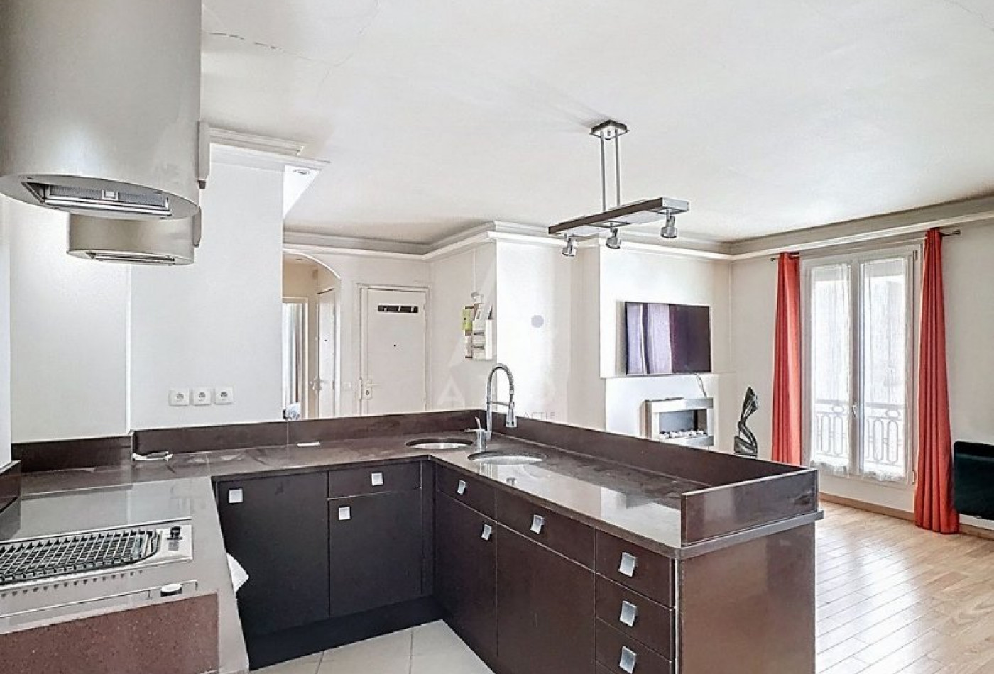vente Appartement Paris 18eme Arrondissement - Photo 4