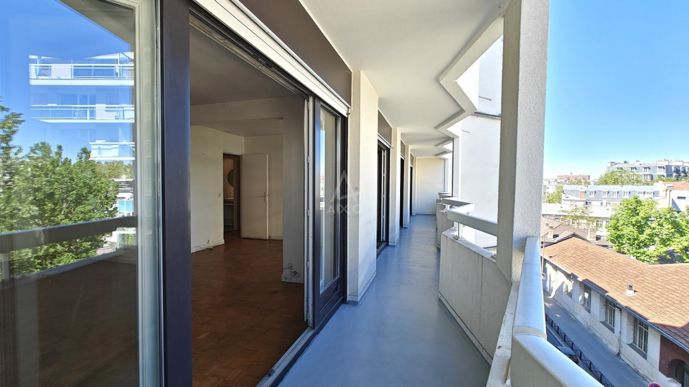 vente Appartement Paris 18eme Arrondissement - Photo 1