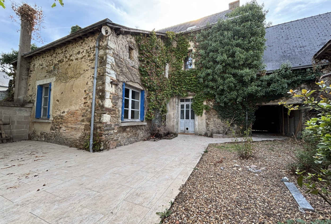 vente Maison Saint Denis D'anjou - Photo 1
