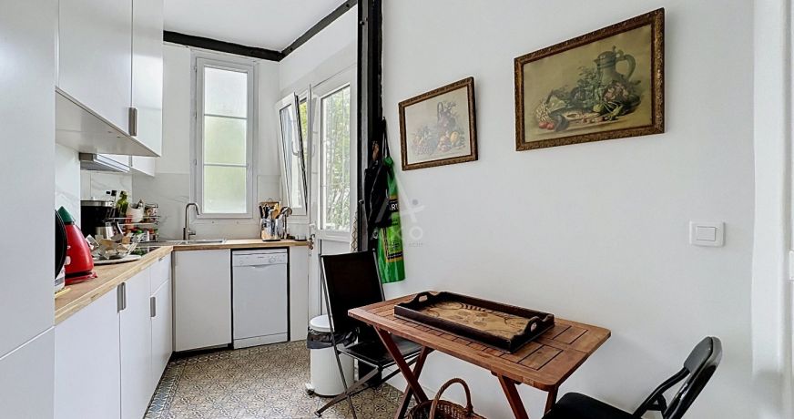 vente Appartement bourgeois Paris 18eme Arrondissement
