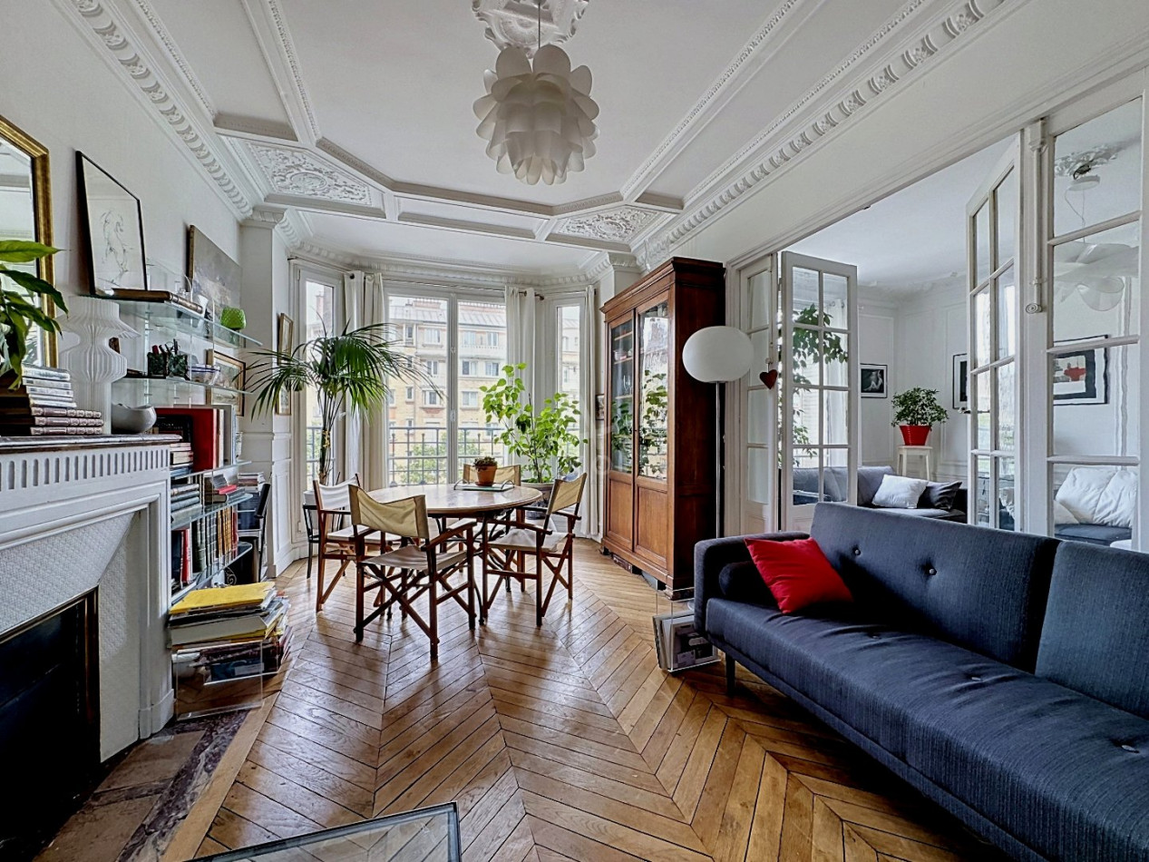 vente Appartement bourgeois Paris 18eme Arrondissement - Photo 2