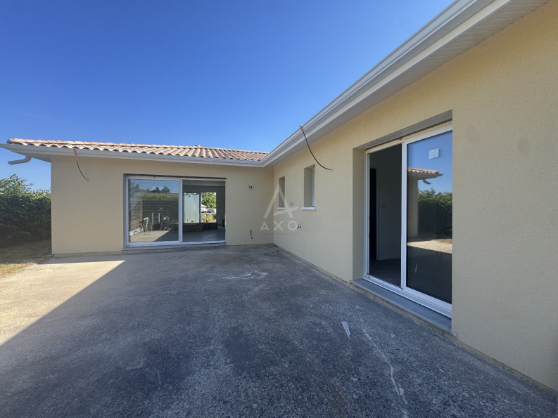 vente Maison Laruscade - Photo 1