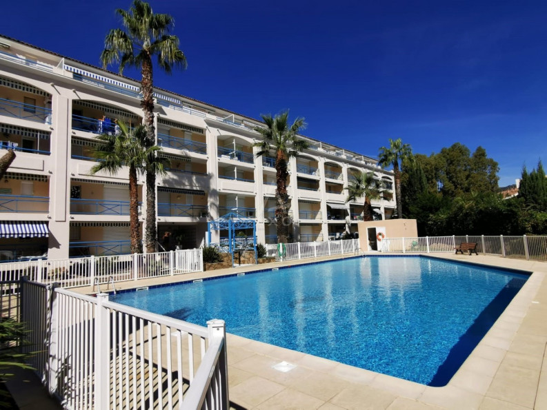 vente Appartement Le Lavandou - Photo 1