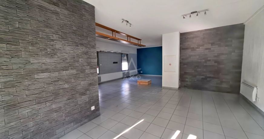 location Local commercial Lourdes