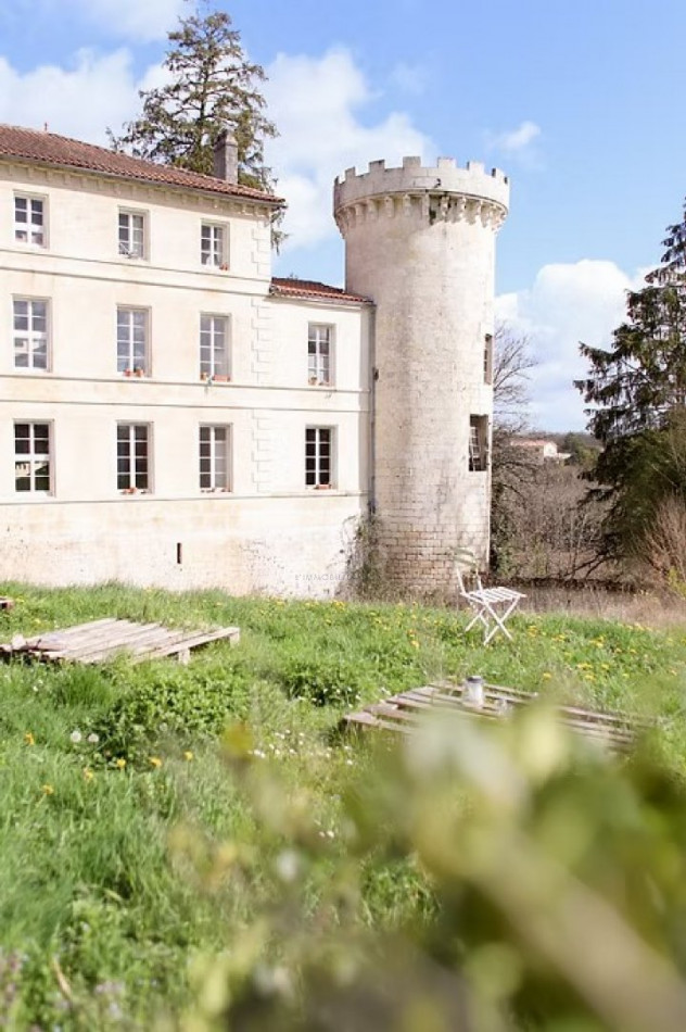 vente Château Angouleme - Photo 2