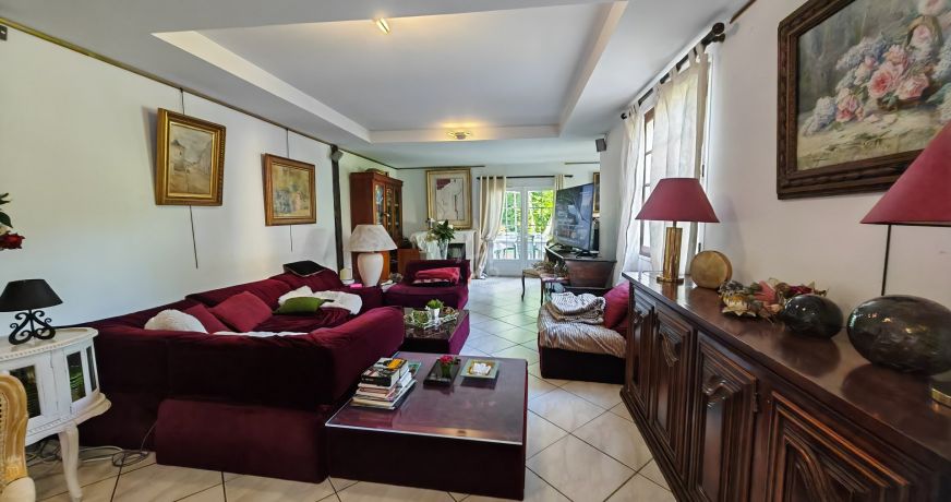 vente Ensemble immobilier Bonneuil En France