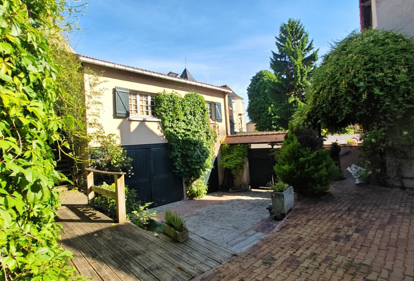 vente Ensemble immobilier Bonneuil En France - Photo 2