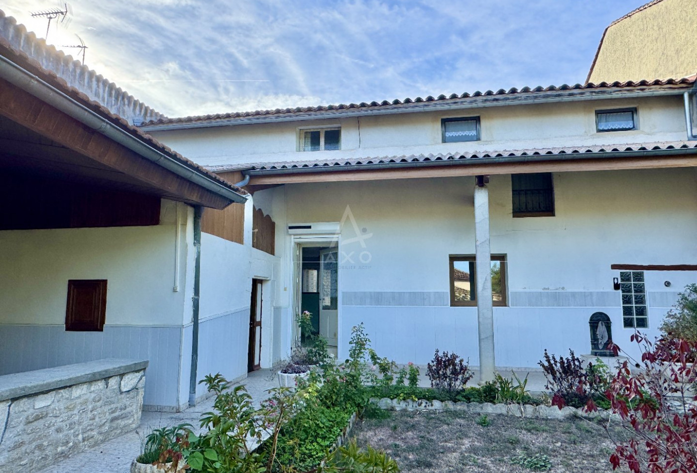 vente Maison Saint Amant De Boixe - Photo 1