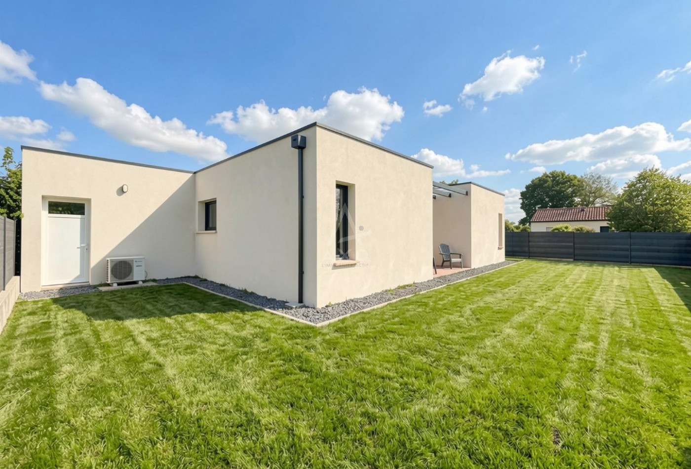 vente Maison Saint Denis La Chevasse - Photo 2