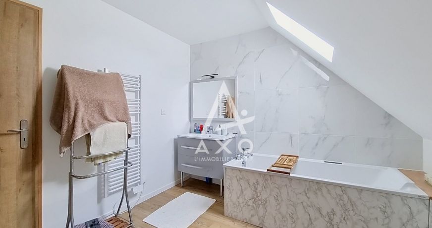 vente Maison Le Mont Saint Adrien