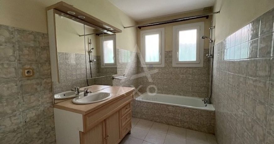 vente Villa Roullet Saint Estephe