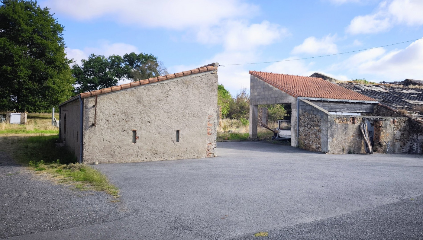vente Garage Sevremoine - Photo 1