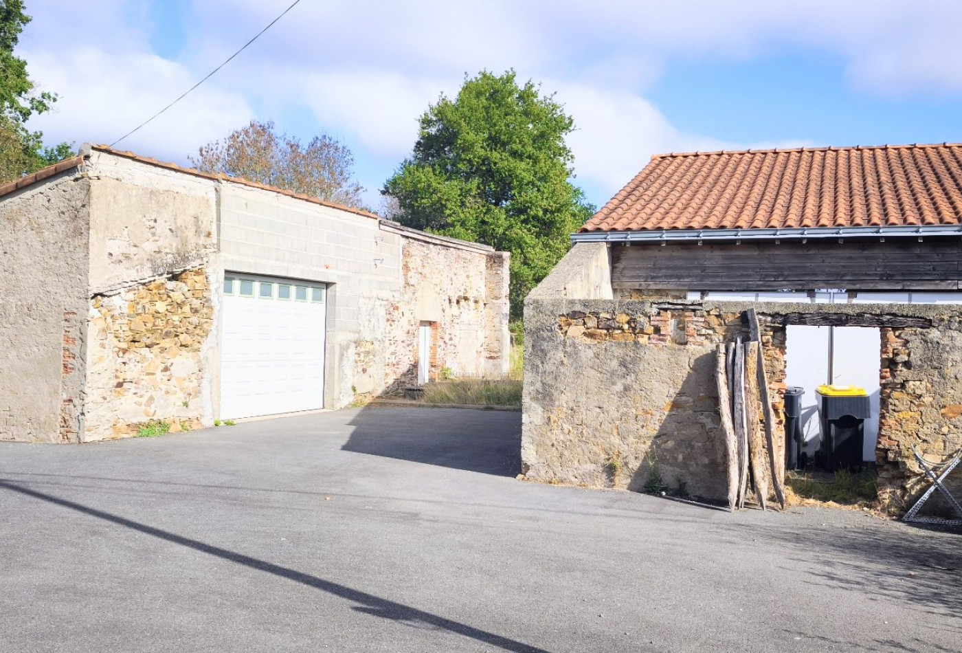 vente Garage Sevremoine - Photo 2