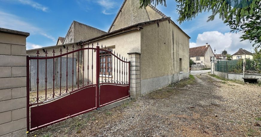 vente Maison de village Belhomert Guehouville
