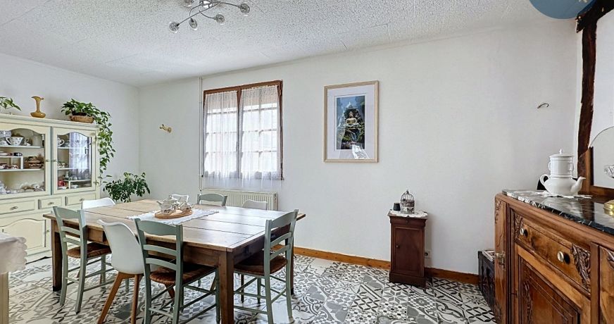 vente Maison de village Belhomert Guehouville
