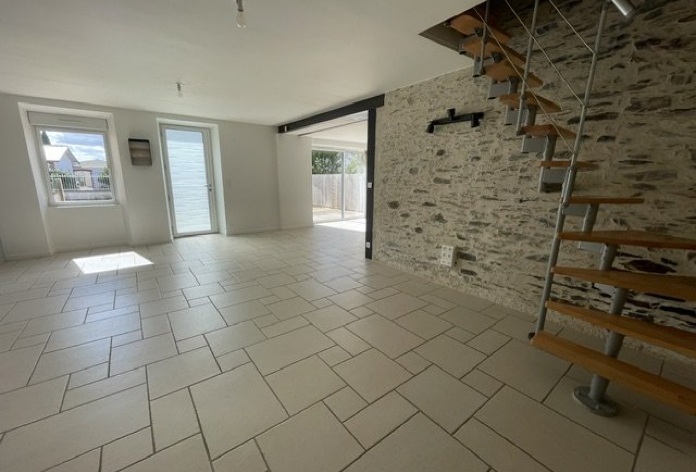 location Maison Les Brouzils - Photo 1