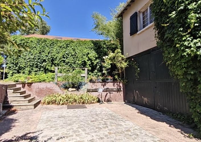 vente Ensemble immobilier Bonneuil En France