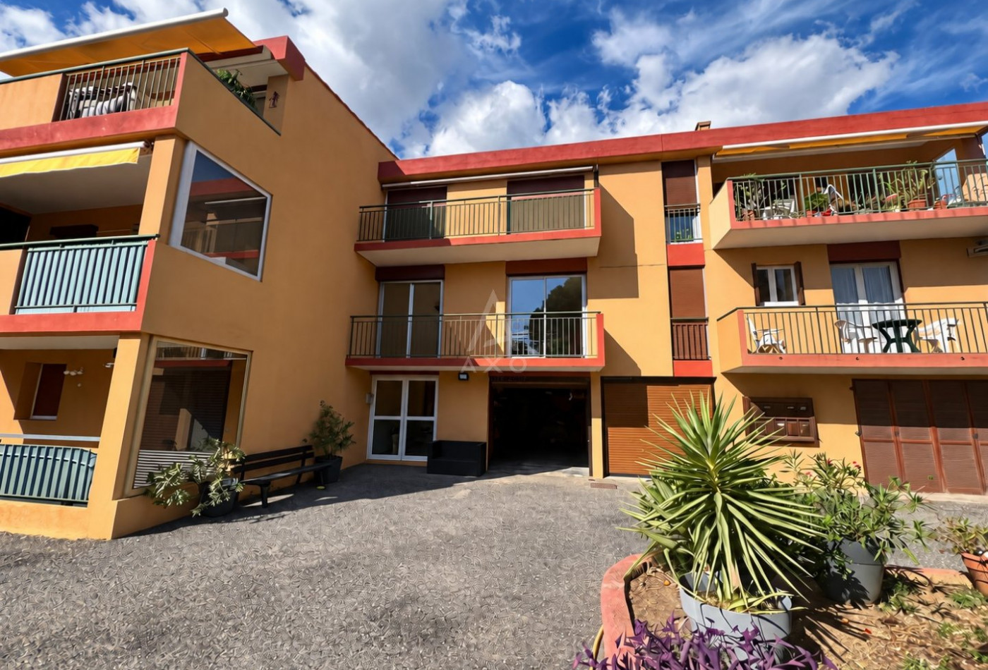 vente Appartement Le Lavandou - Photo 2