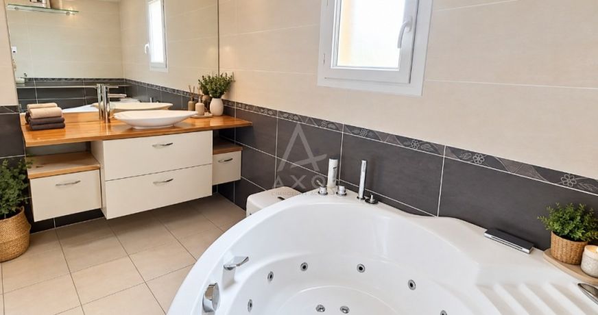vente Maison Montbron