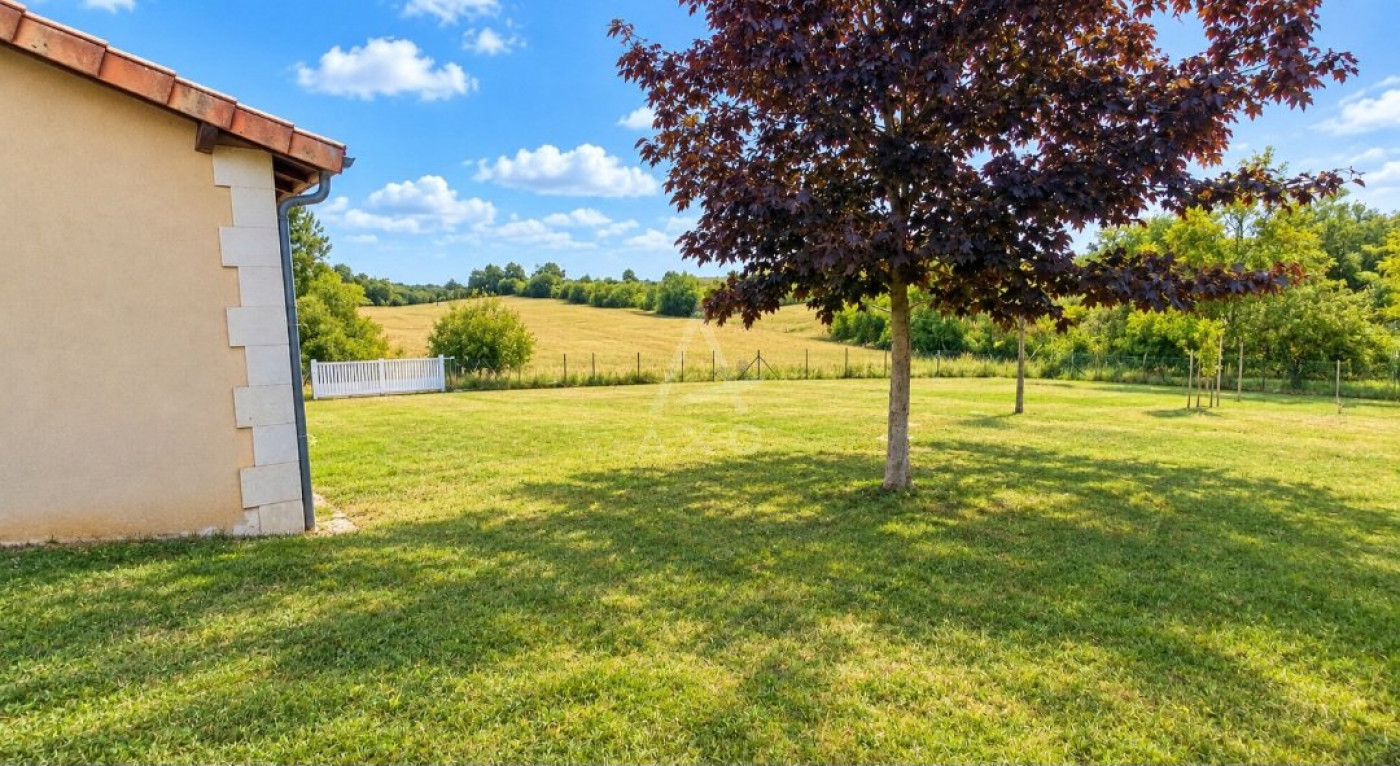 vente Maison Montbron - Photo 11