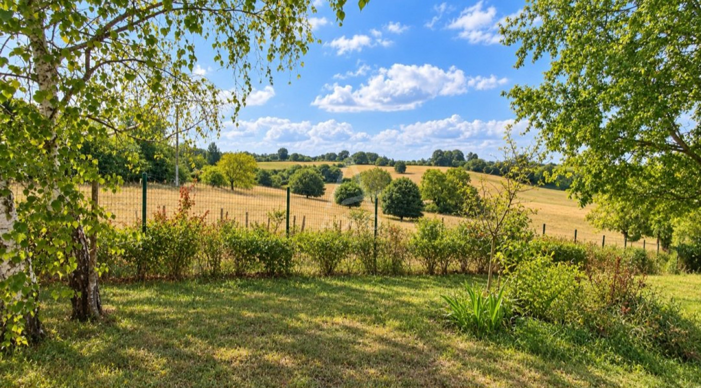 vente Maison Montbron - Photo 3