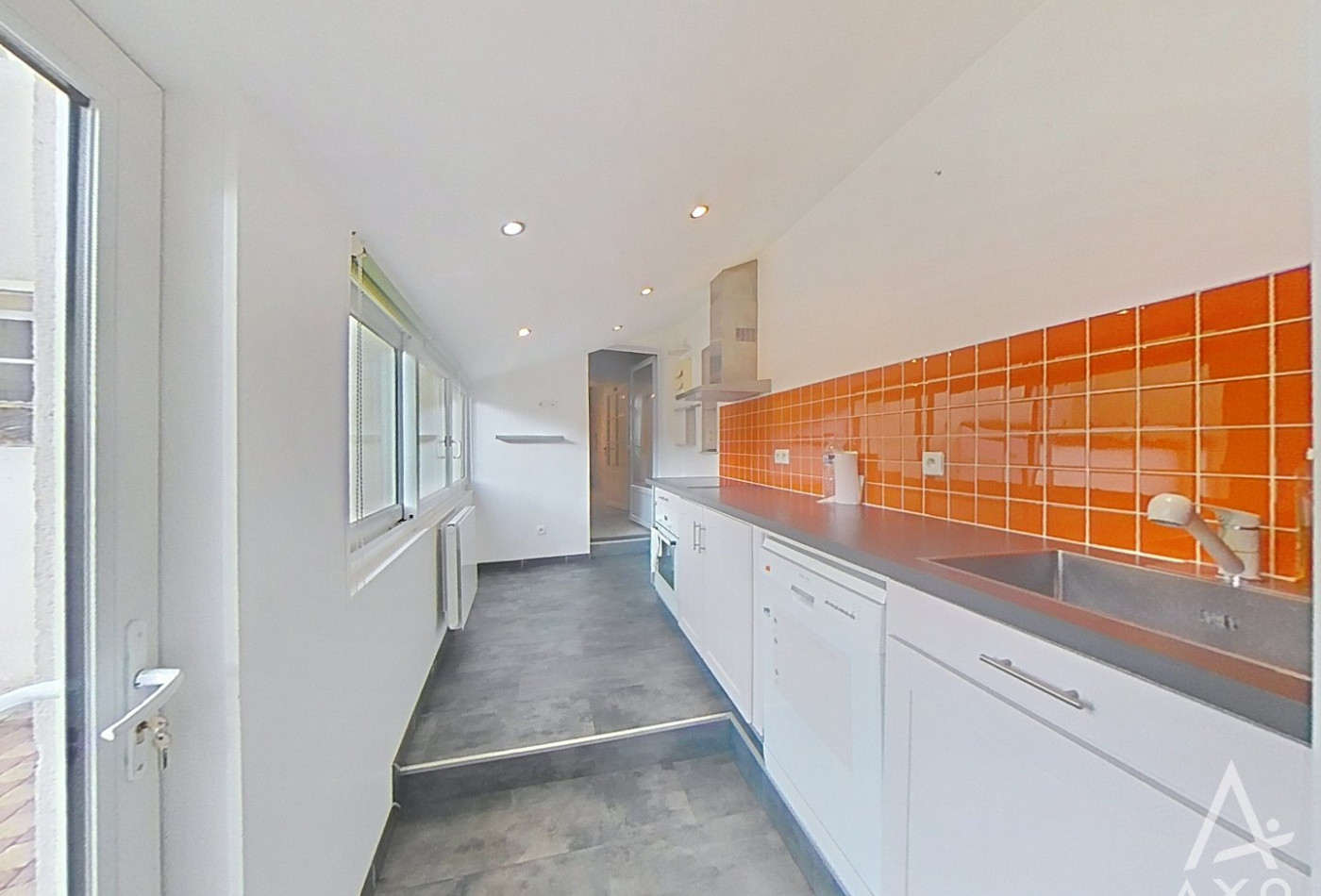 vente Maison en pierre Thaon - Photo 10
