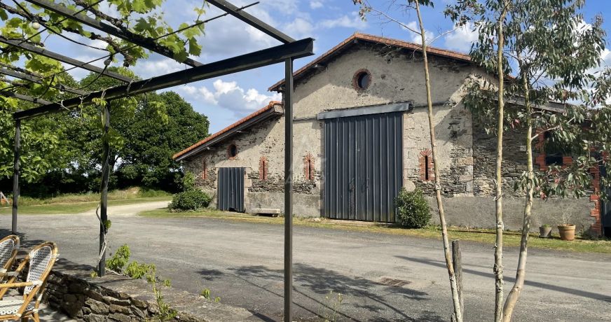 vente Maison et dépendances Les Brouzils