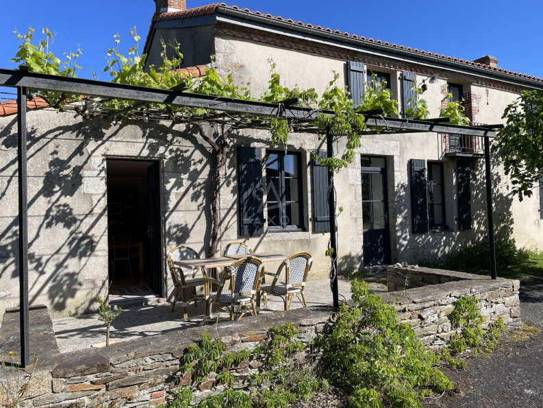 vente Maison et dépendances Les Brouzils - Photo 2