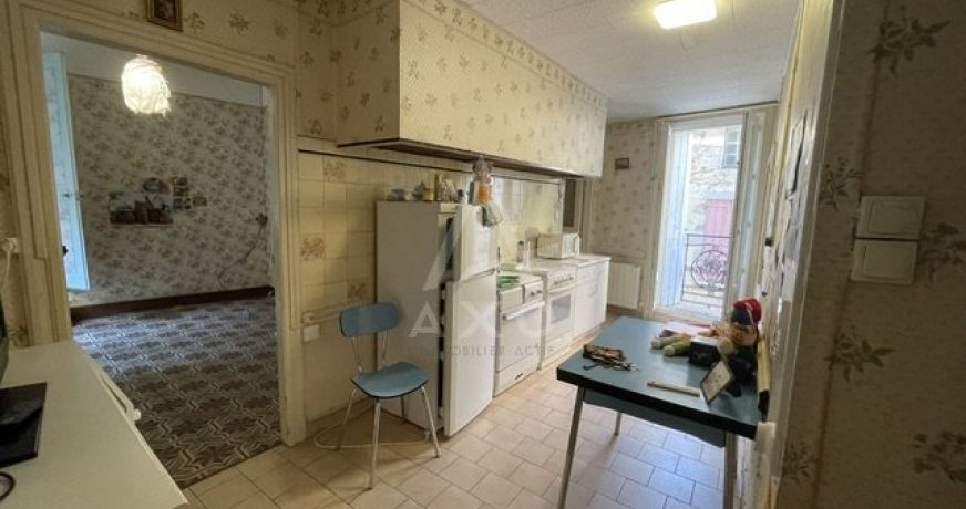 vente Maison de village Saint Saturnin De Lucian