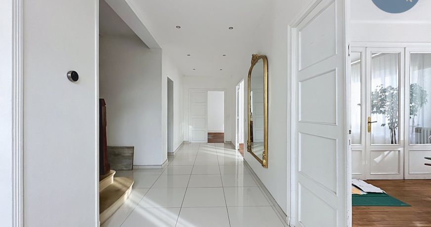 vente Villa La Loupe