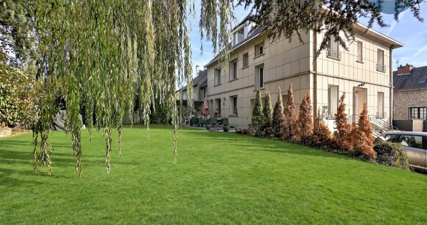 vente Villa La Loupe
