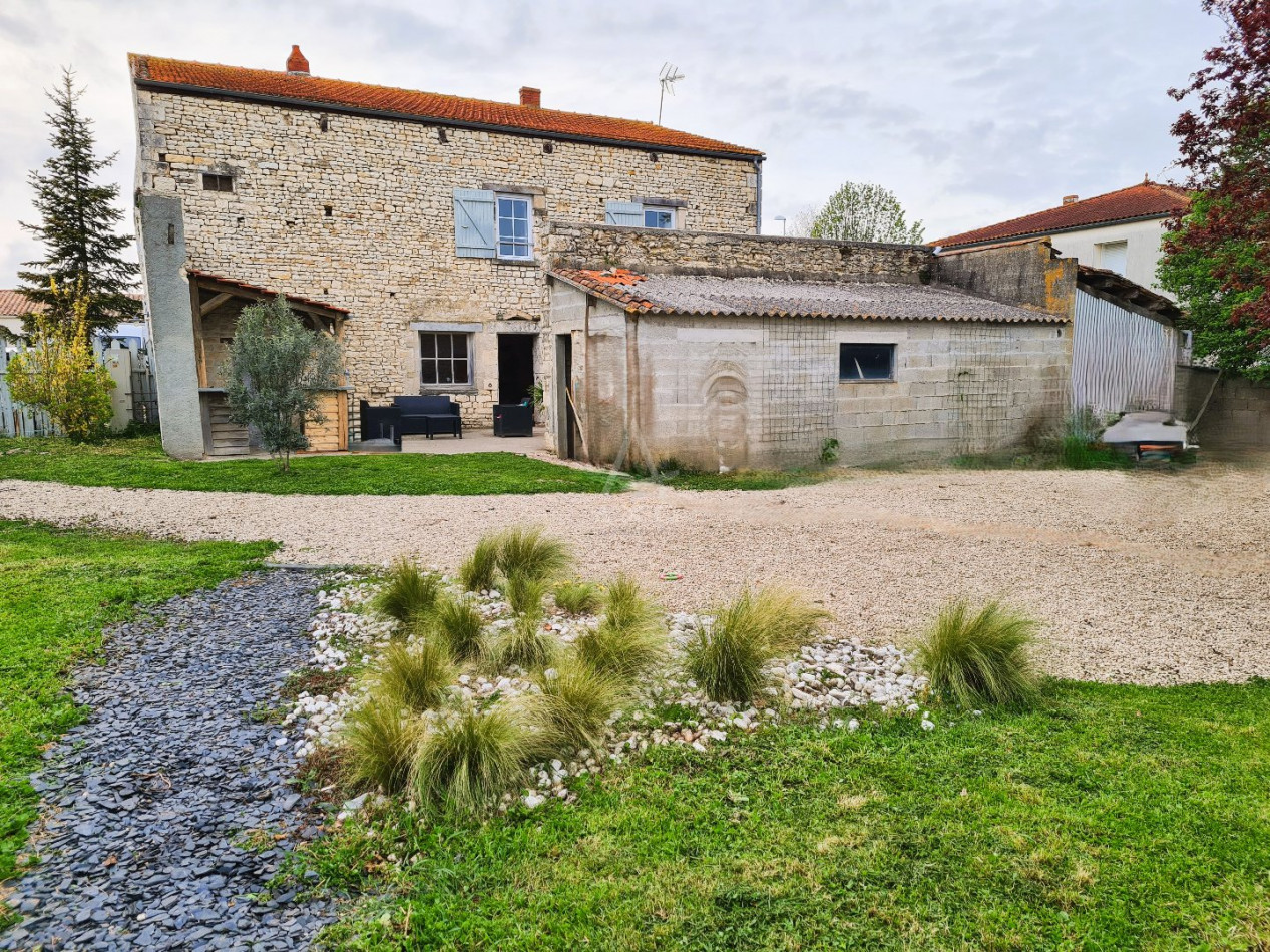 vente Maison Angliers - Photo 2
