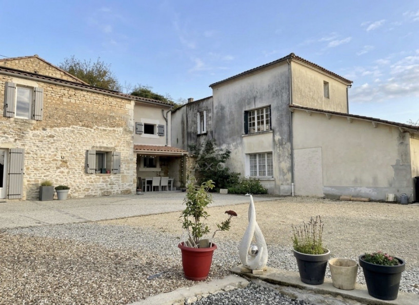 vente Maison de caractère Touvre - Photo 3