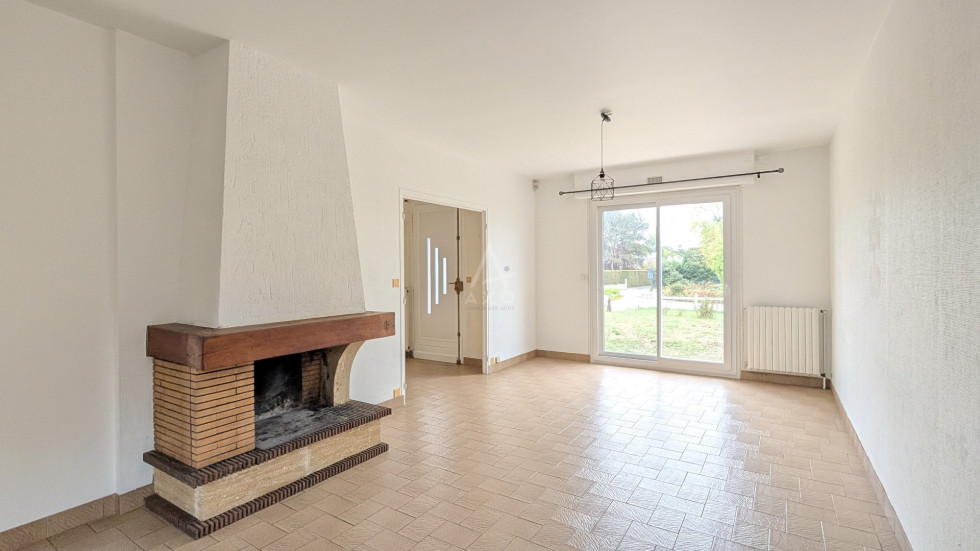 vente Maison Bourgbarre - Photo 1