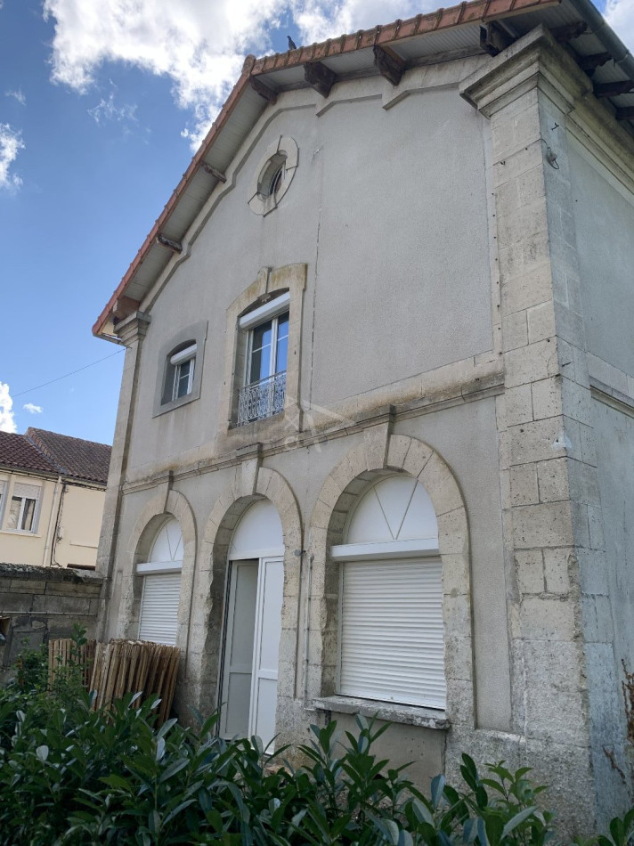 vente Maison La Couronne - Photo 2