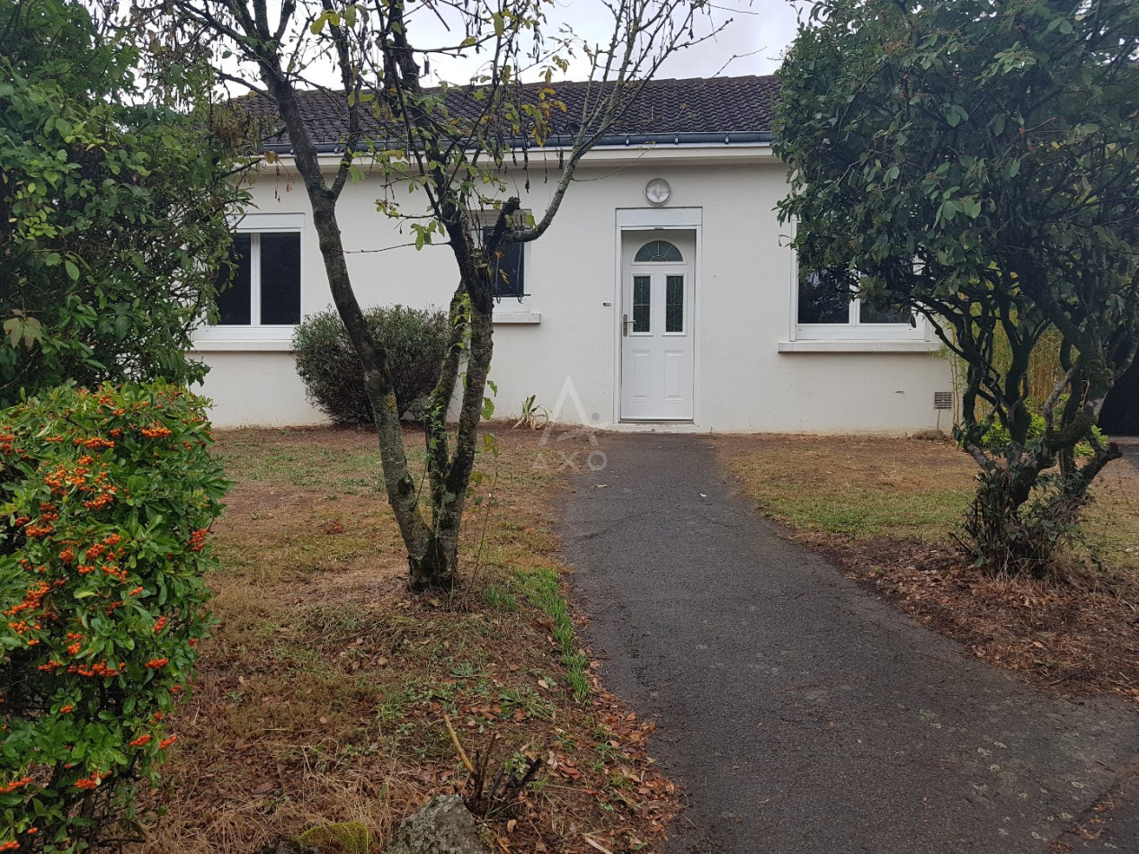 location Maison Le Landreau - Photo 1