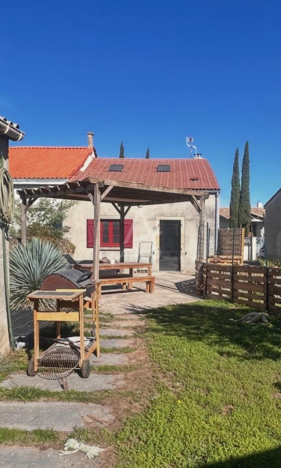 vente Maison La Bruffiere - Photo 1