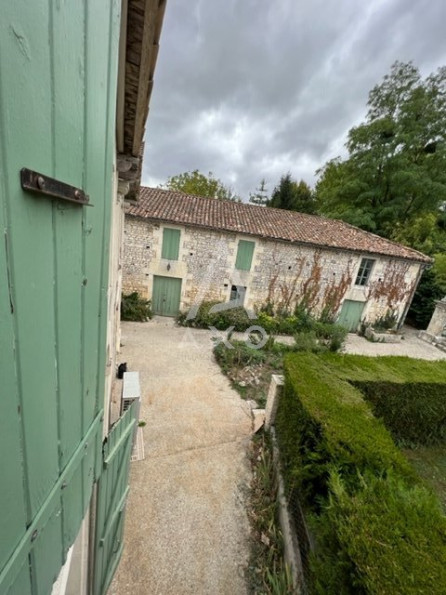 vente Maison de caractère Ozillac - Photo 8