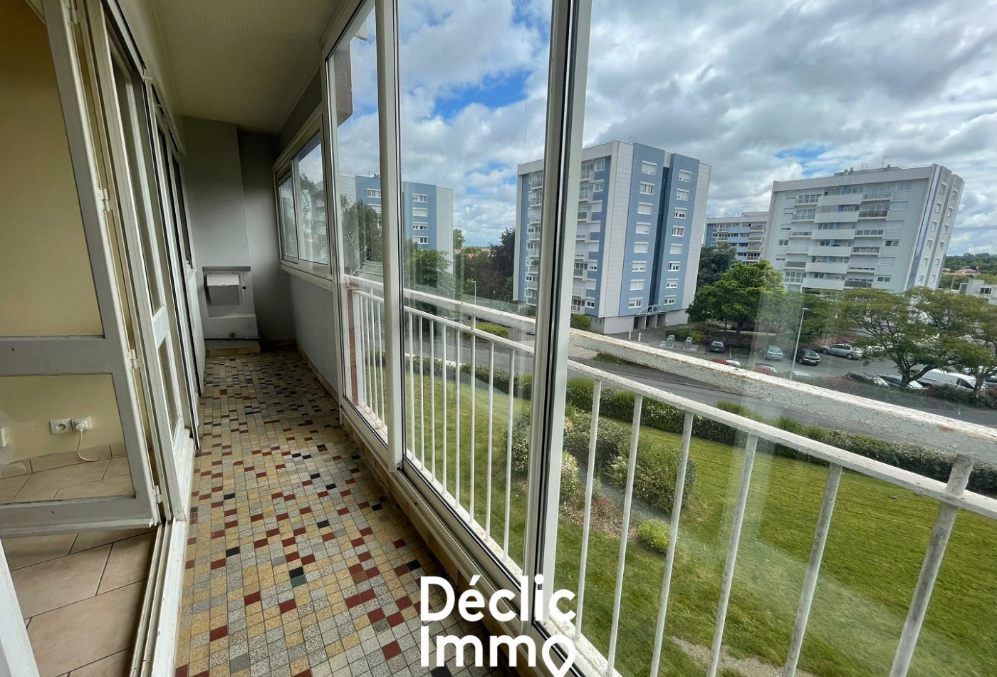 vente Appartement en résidence La Roche Sur Yon - Photo 9