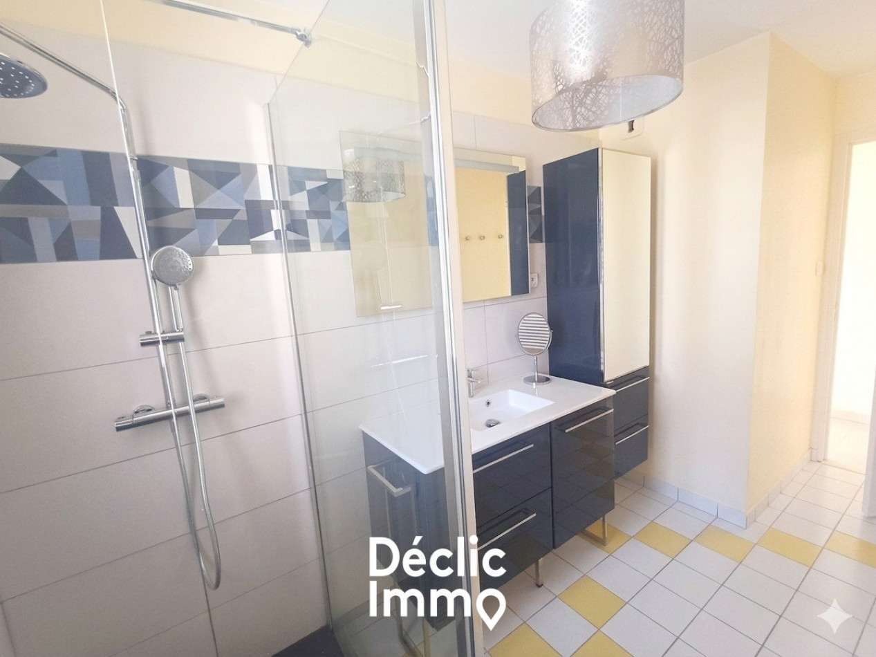 vente Appartement en rez de jardin La Roche Sur Yon - Photo 9