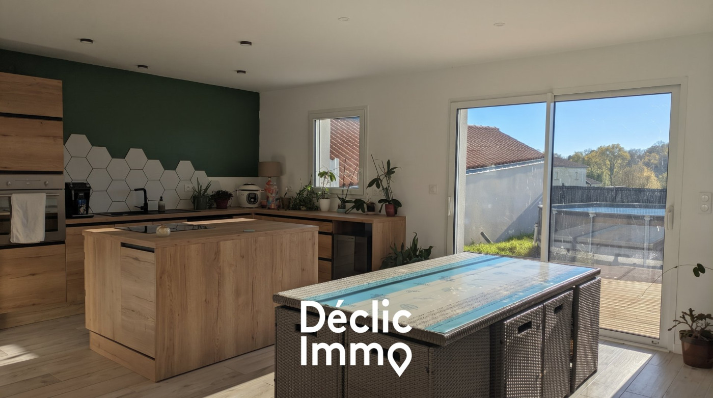 vente Maison individuelle Le Champ Saint Pere - Photo 1
