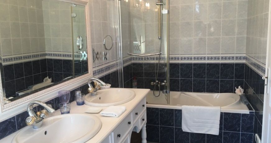 vente Château Tournon Saint Pierre