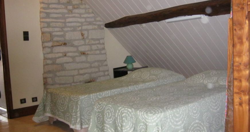 en location saisonnière Maison Coussay Les Bois